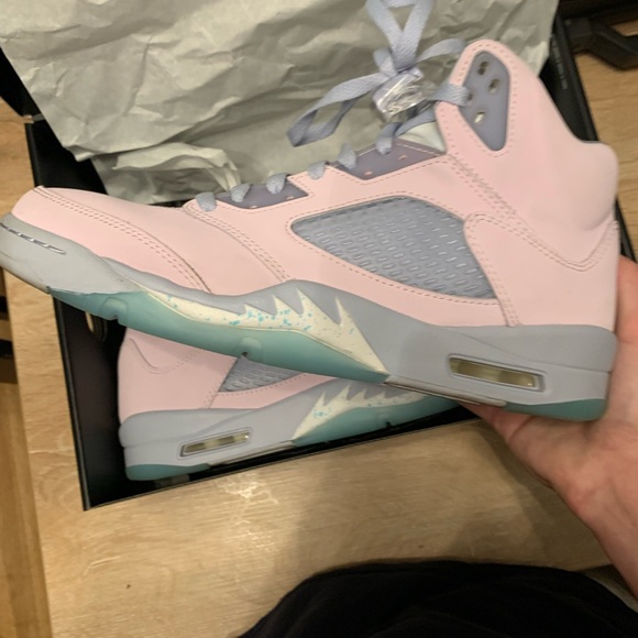 Jordan 5 Easter size 10 men’s - Picture 2 of 5